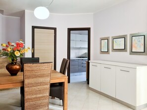 Dining - Villa Pizzo Beach club (Pizzo)