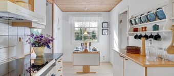 "Undis" - 660m from the sea by Interhome