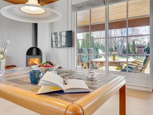 "Undis" - 660m from the sea by Interhome