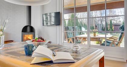 "Undis" - 660m from the sea by Interhome