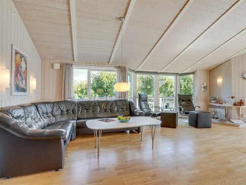 "Karoliina" - 900m from the sea by Interhome