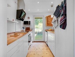 Køleskab, mikrobølgeovn, ovn, opvaskemaskine