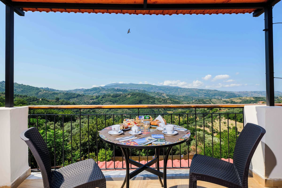 Panorama tweepersoonskamer | Terras