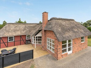 Outdoor dining - "Dietmar" - 2.8km from the sea by Interhome (Rømø)