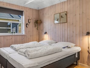 3 bedrooms, WiFi