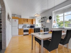 Køleskab, mikrobølgeovn, ovn, opvaskemaskine
