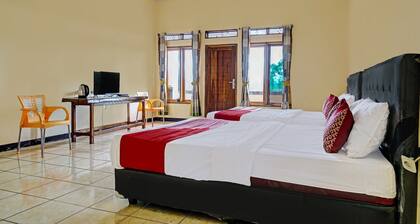 Hotel O Artana Bed and Breakfast.NearSitu Cileunca