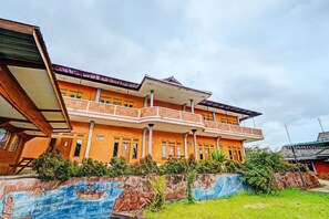 Exterior - Hotel O Artana Bed and Breakfast.NearSitu Cileunca (Pangalengan)