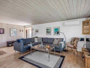 Televisio, takka, DVD-soitin