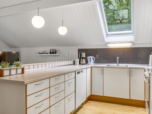 Fridge, microwave, dishwasher, cookware/dishes/utensils