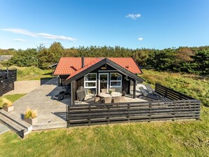 Outdoor dining - "Skyler" - 1km from the sea by Interhome (Fanø)