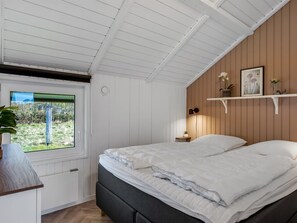 3 bedrooms, WiFi