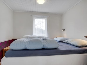 2 bedrooms