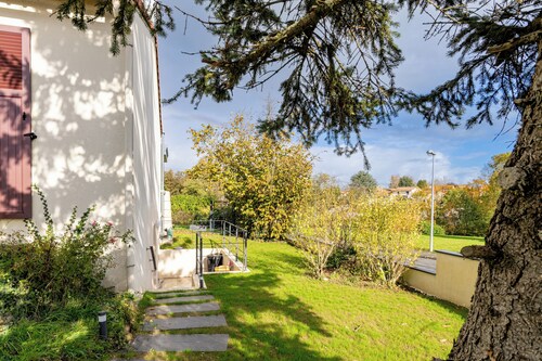 Appartement "La Chevallerie" avec terrasse privée, jardin privé et Wi-Fi