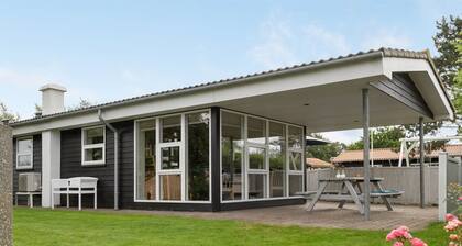 "Gull" - 150m from the sea by Interhome