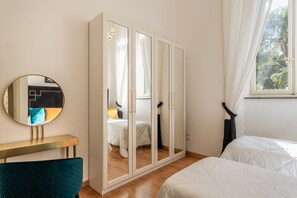 2 habitaciones, tabla de planchar con plancha y wifi gratis 