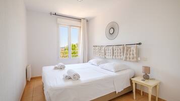 2 chambres, Wi-Fi gratuit, draps fournis