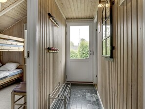 3 bedrooms, Internet