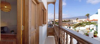 Vacation Apartment 'Balcon de Porteria' with Mountain View, Balcony and Wi-Fi