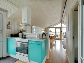 Fridge, microwave, oven, dishwasher - "Heimeram" - 150m from the sea by Interhome (Hejls)