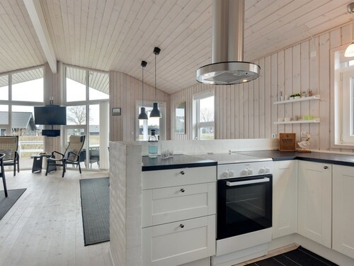 "Darja" - 300m from the sea by Interhome