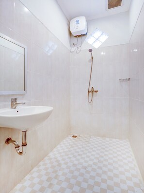 Dobbeltrom – deluxe | Bad | Dusj og håndklær