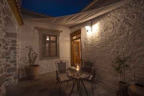 Mansion " Antoinette"