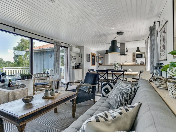 TV - "Lillan" - 250m from the sea by Interhome (Humble)