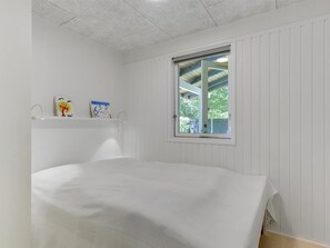3 bedrooms, Internet