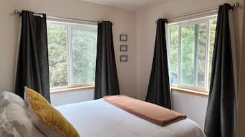 1 bedroom, iron/ironing board, travel crib, free WiFi