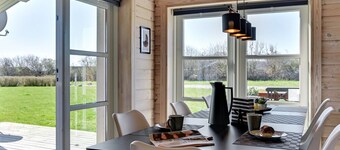 "Anneli" - 600m from the sea by Interhome