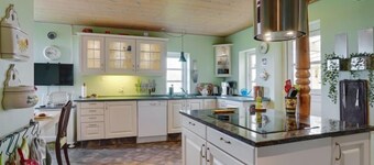 "Delina" - 200m from the sea by Interhome