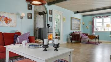 Télévision, cheminée