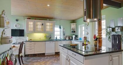 "Delina" - 200m from the sea by Interhome