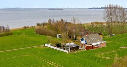 "Delina" - 200m from the sea by Interhome