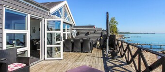 "Grim" - 5m from the sea by Interhome