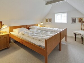 2 bedrooms