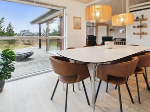 Dining - "Tiane" - 800m from the sea by Interhome (Fanø)
