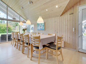 Dining - "Harek" - 800m from the sea by Interhome (Væggerløse)