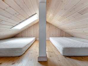 6 bedrooms, internet