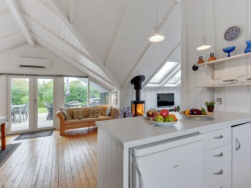 "Sella" - 500m from the sea by Interhome