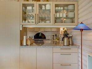 Kühlschrank, Ofen, Geschirrspüler, Kochgeschirr/Geschirr/Besteck