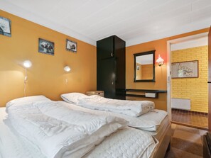 2 bedrooms, Internet
