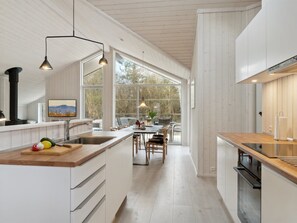 Køleskab, mikrobølgeovn, ovn, opvaskemaskine