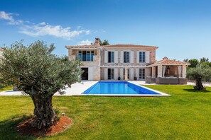 Villa, Smoking | 4 bedrooms - Arabela in Baderna With 4 Bedrooms and 3 Bathrooms (Porec)