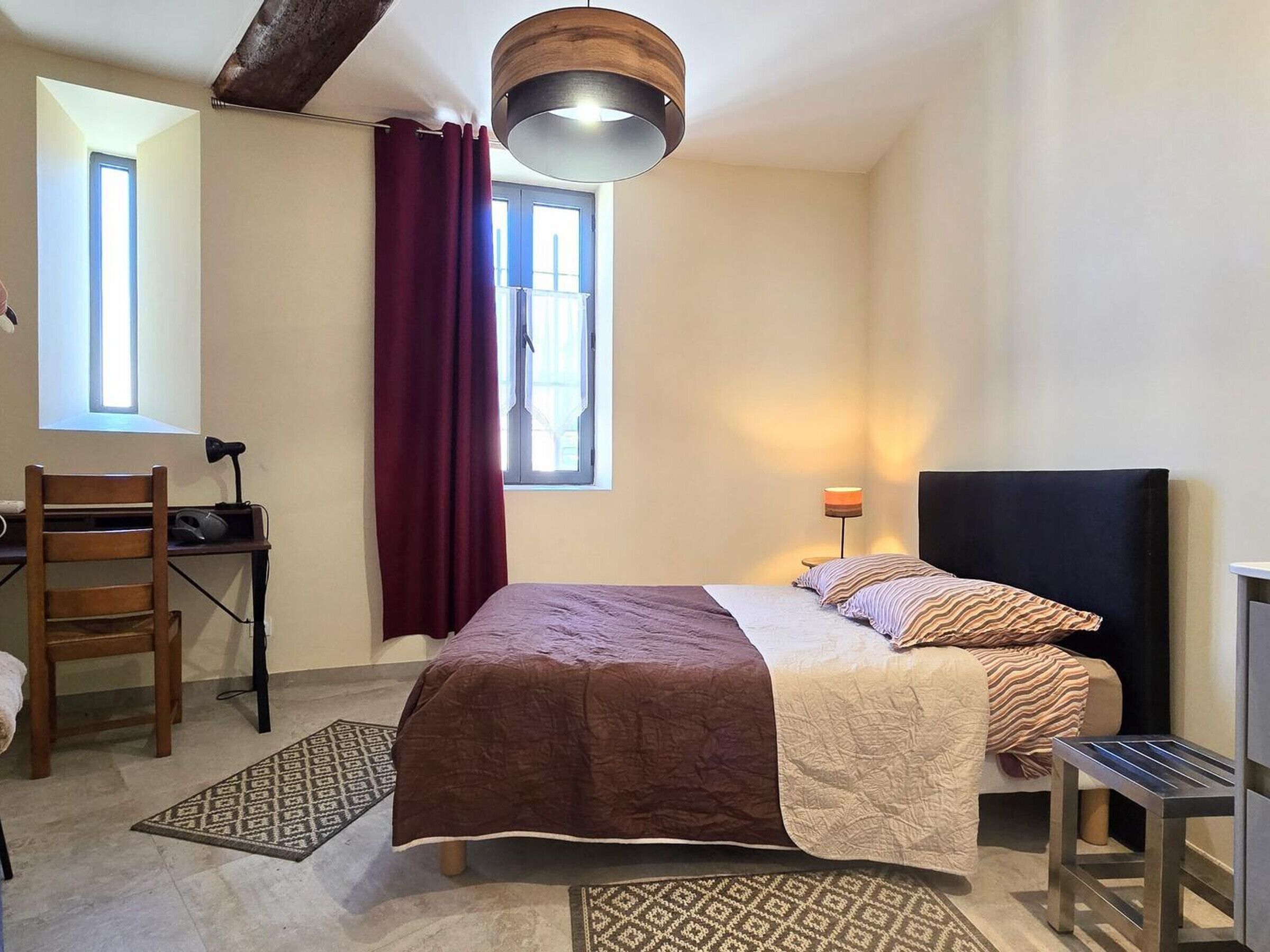 6 間睡房、上網、床單