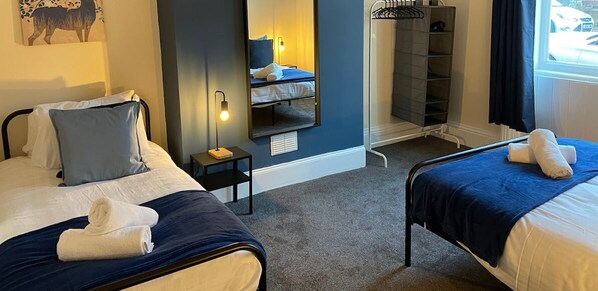 2 Schlafzimmer, Bügeleisen/Bügelbrett, kostenloses WLAN, Bettwäsche