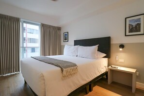 1 bedroom, iron/ironing board, WiFi, bed sheets - w* | Splendid 1BR in Bajada Balta Miraflores (Miraflores)