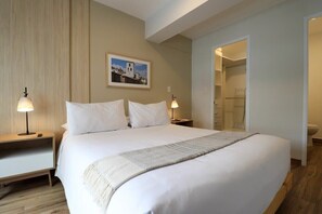 2 Schlafzimmer, Schreibtisch, Bügeleisen/Bügelbrett, WLAN