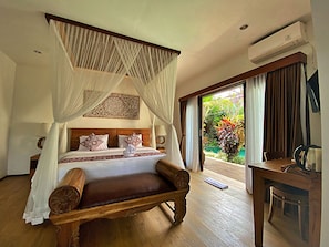 Minibar, in-room safe, blackout drapes, free WiFi - Uma Linggah Resort by Puri Signatures (Sebatu)